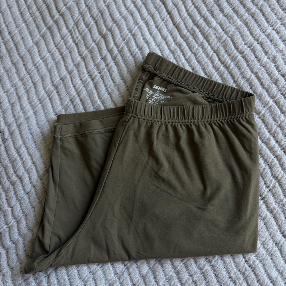 SKIMS Shorts